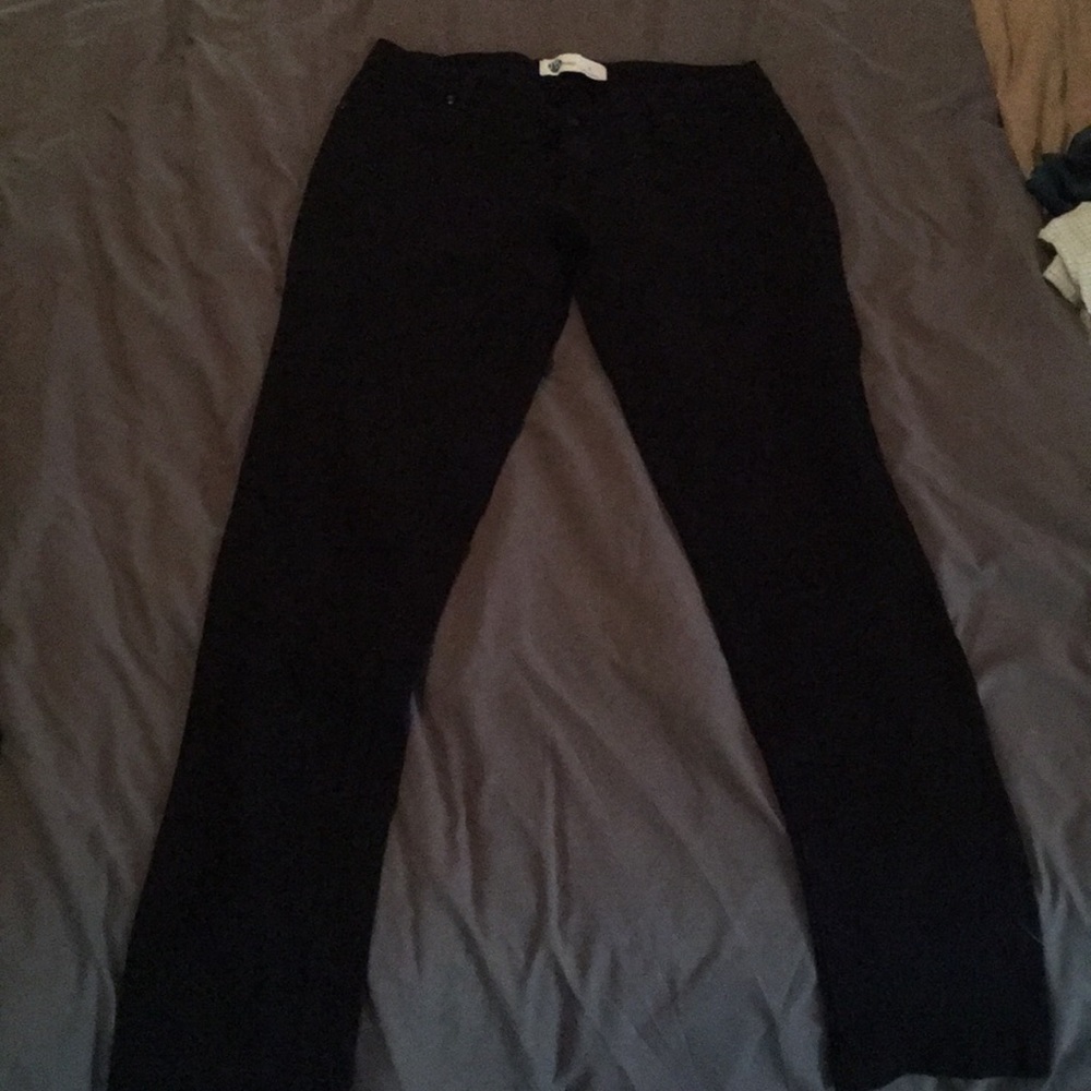Black jeggings